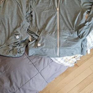 Women's Zip-Up Hoodie And Jogger Set!